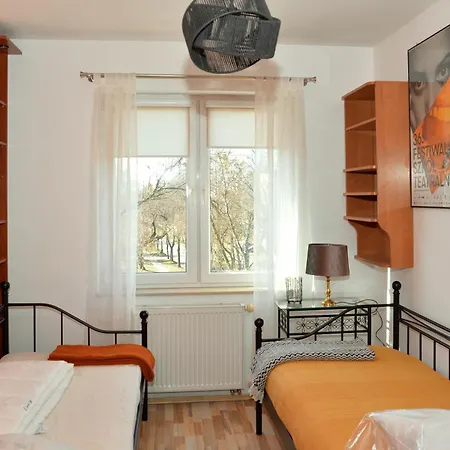 Apartman Ksiezy Mlyn Z Garazem